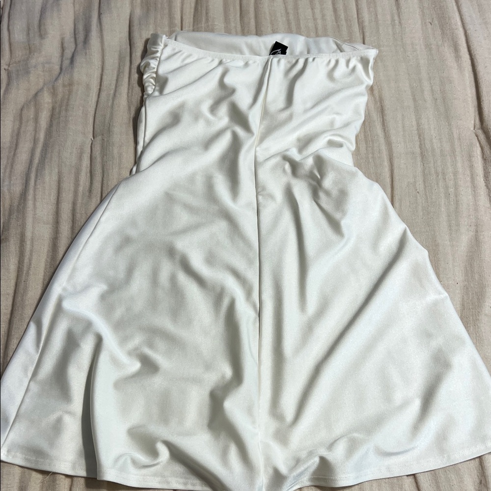 Windsor Strapless White Dress - Picture 3 of 4